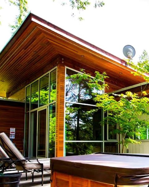 treehouse rentals in canada