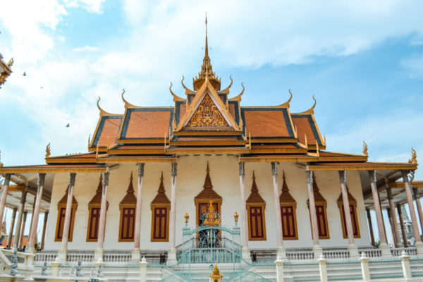 phnom penh temple cambodia bucket list