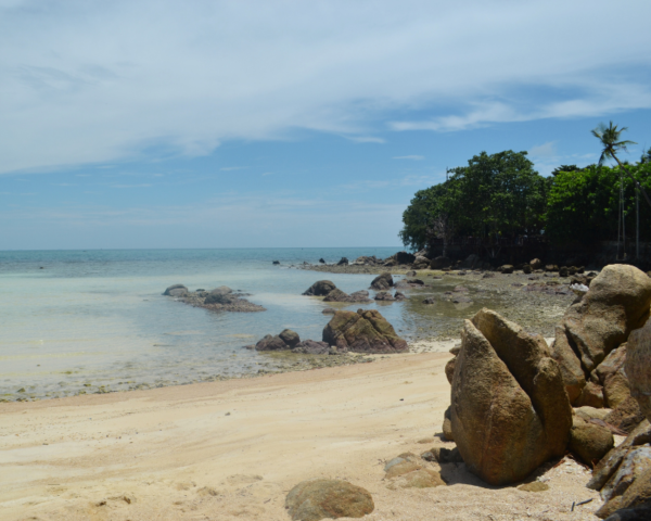 haad son secret beach in koh phangan