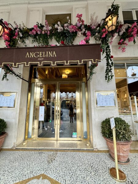 cutest cafes in paris