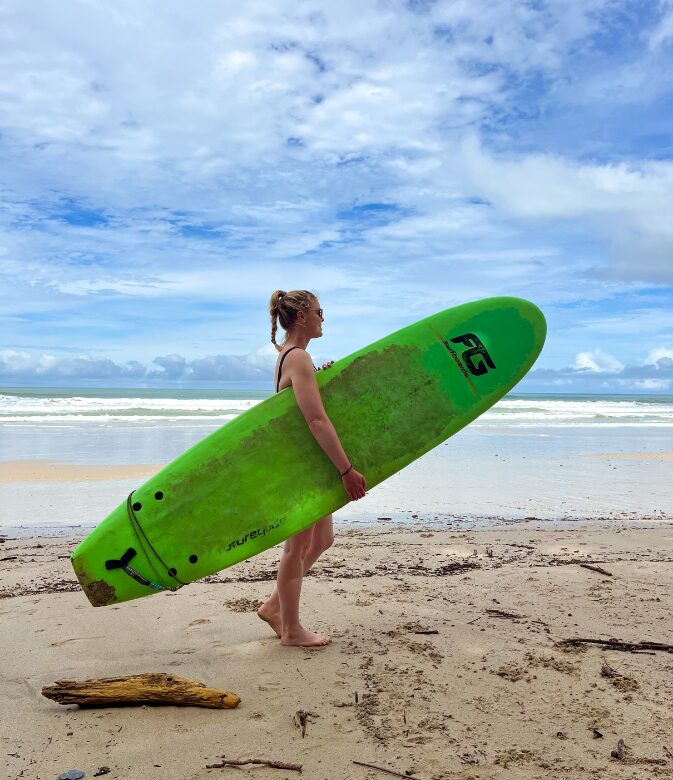 surfing in santa teresa