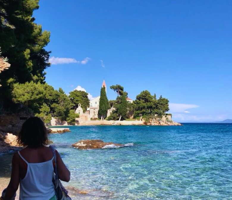 martinica beach island brac