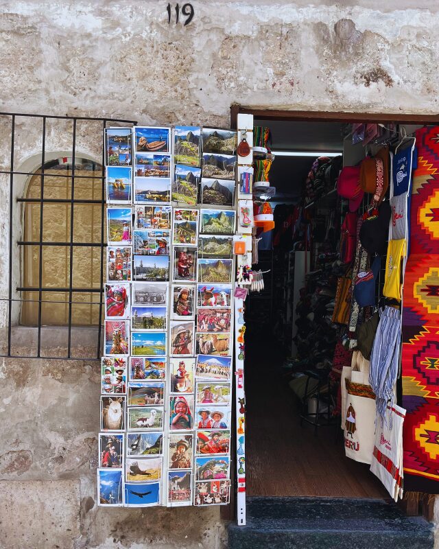 souvenir shops in arequipa