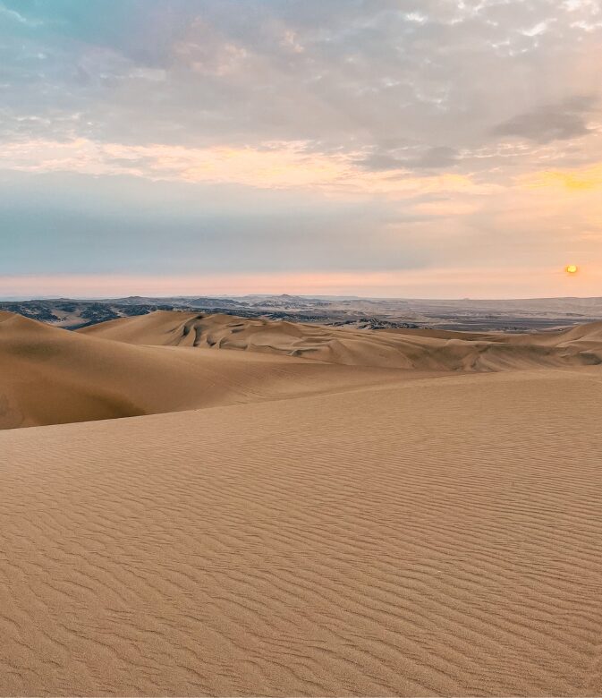 sunset huacachina desert