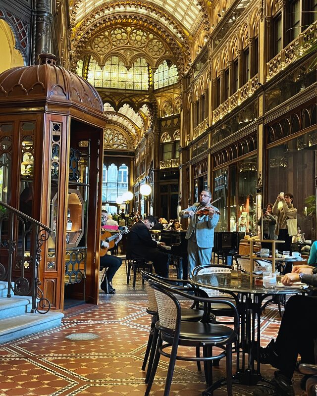 parisi passage from the inside