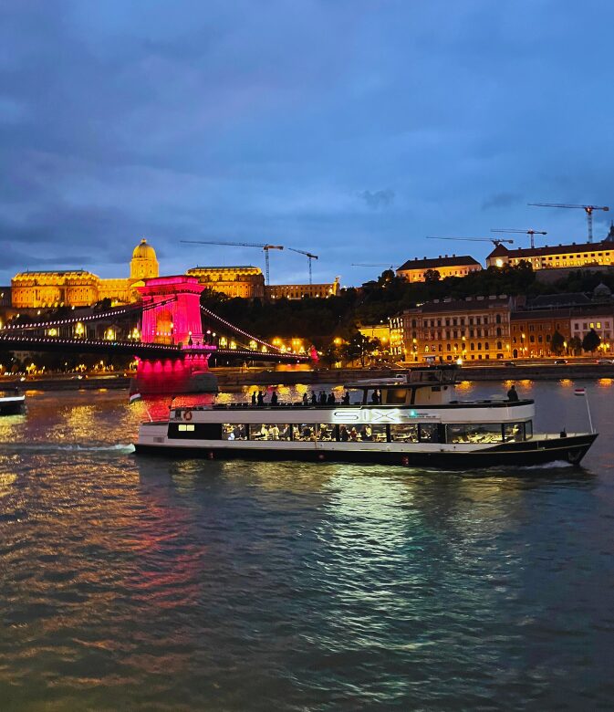 night cruise in budapest