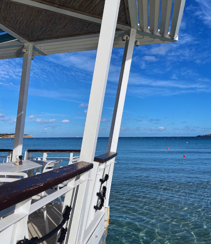 where to eat in malta - Beachfront dining at Munchies Restaurant, Mellieha Bay.