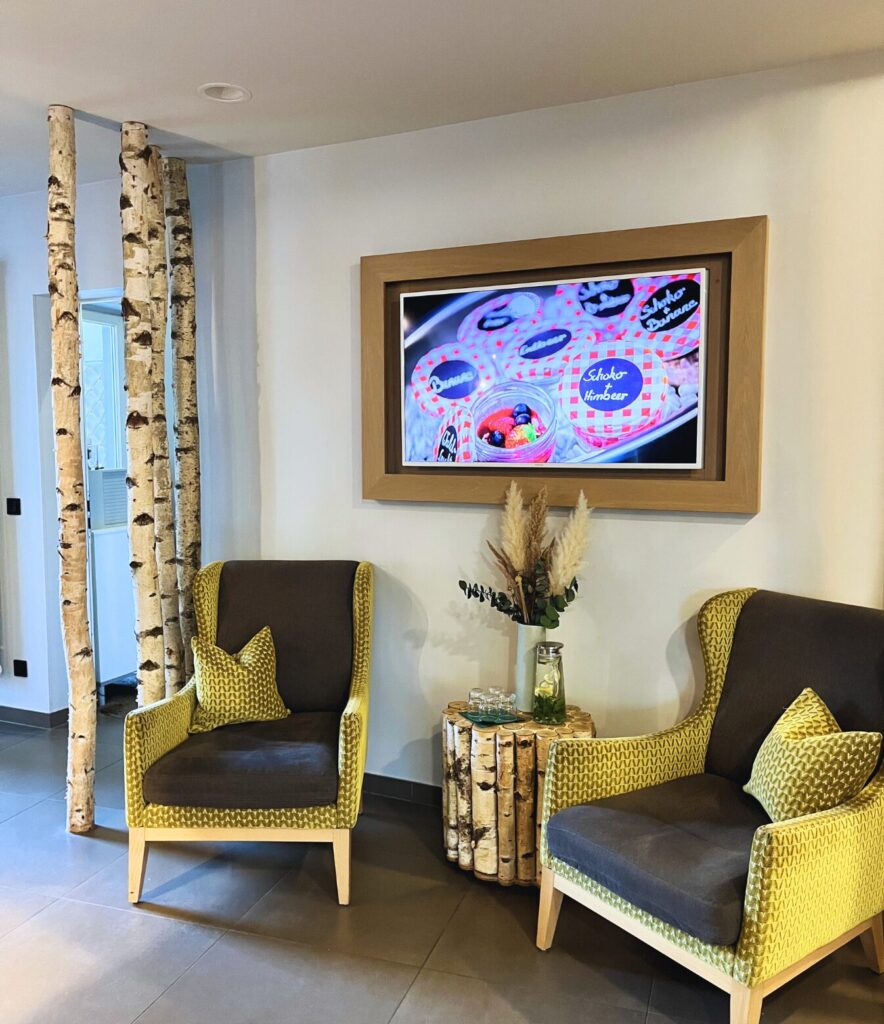 lobby little big Hotels Berlin